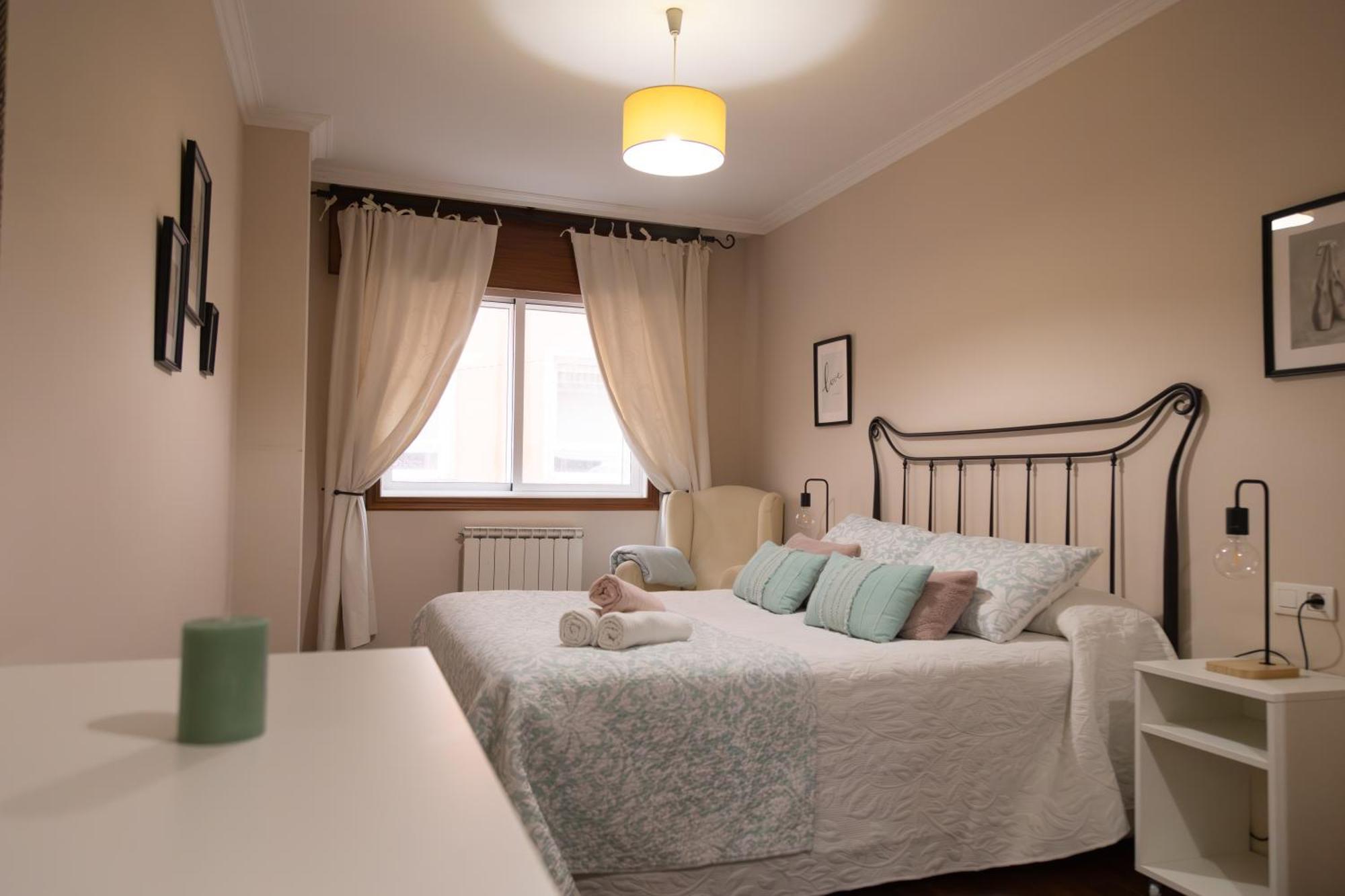 Apartamento Completo, Amplio, Muy Iluminado Y Con Plaza De Garaje Incluida. O Grove Exterior foto
