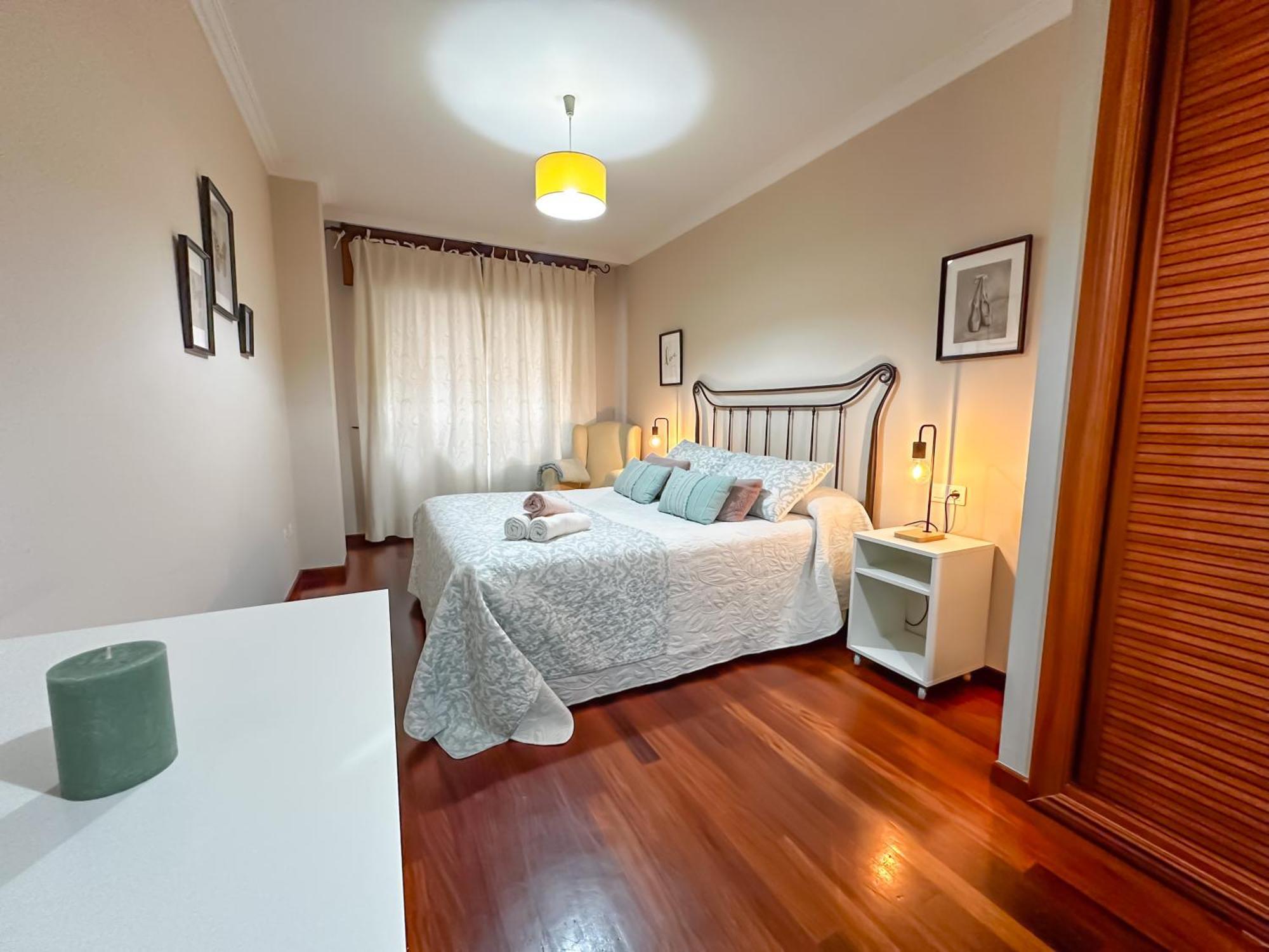 Apartamento Completo, Amplio, Muy Iluminado Y Con Plaza De Garaje Incluida. O Grove Exterior foto