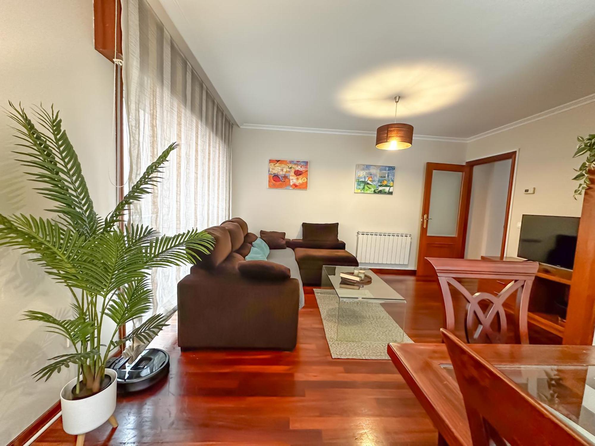 Apartamento Completo, Amplio, Muy Iluminado Y Con Plaza De Garaje Incluida. O Grove Exterior foto